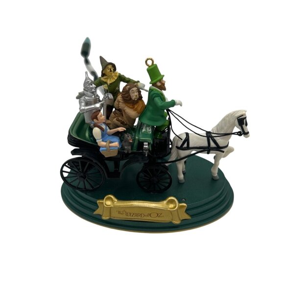 Hallmark 2002 Ornament The Wizard Of Oz Horse of A Different Color Musical UNTES - Picture 1 of 6